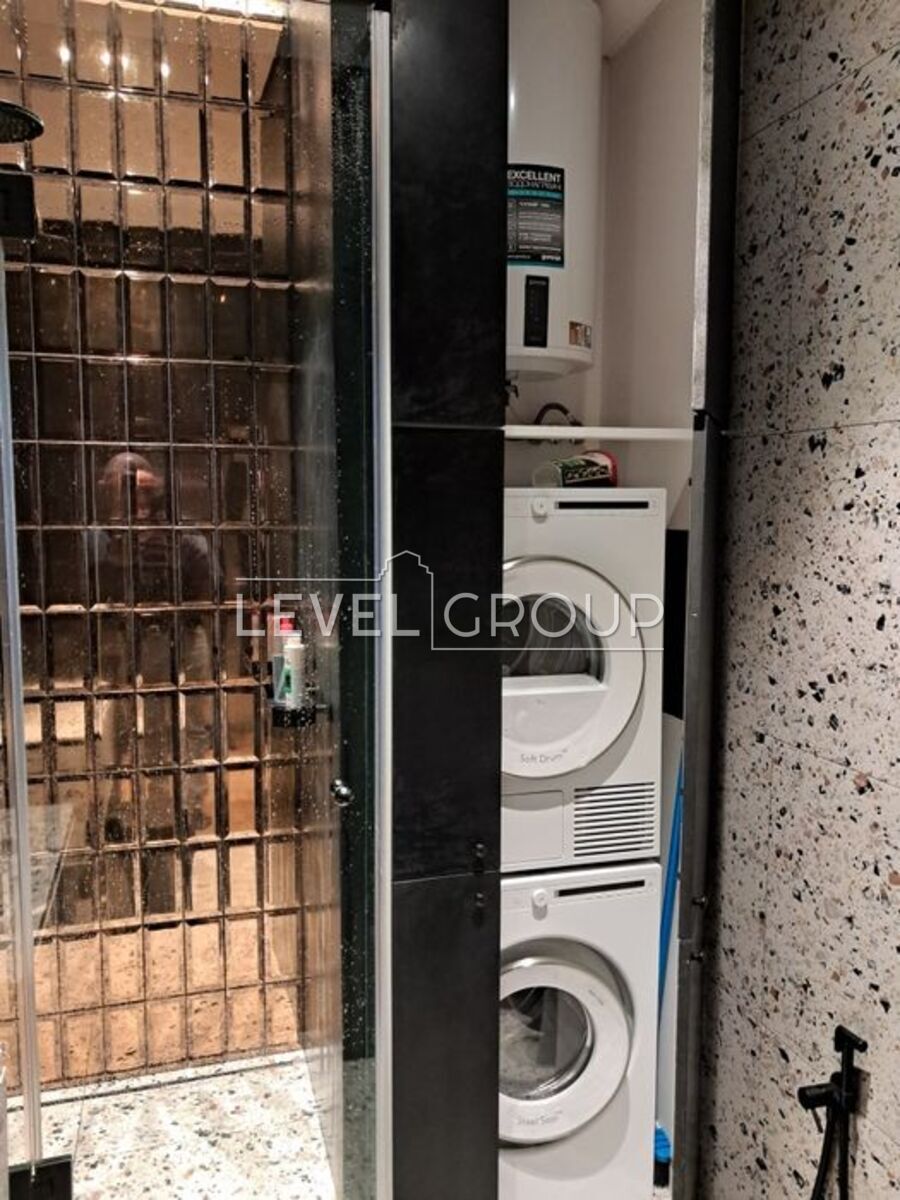 Андрія Верхогляда вул. (Михайла Драгомірова), 5