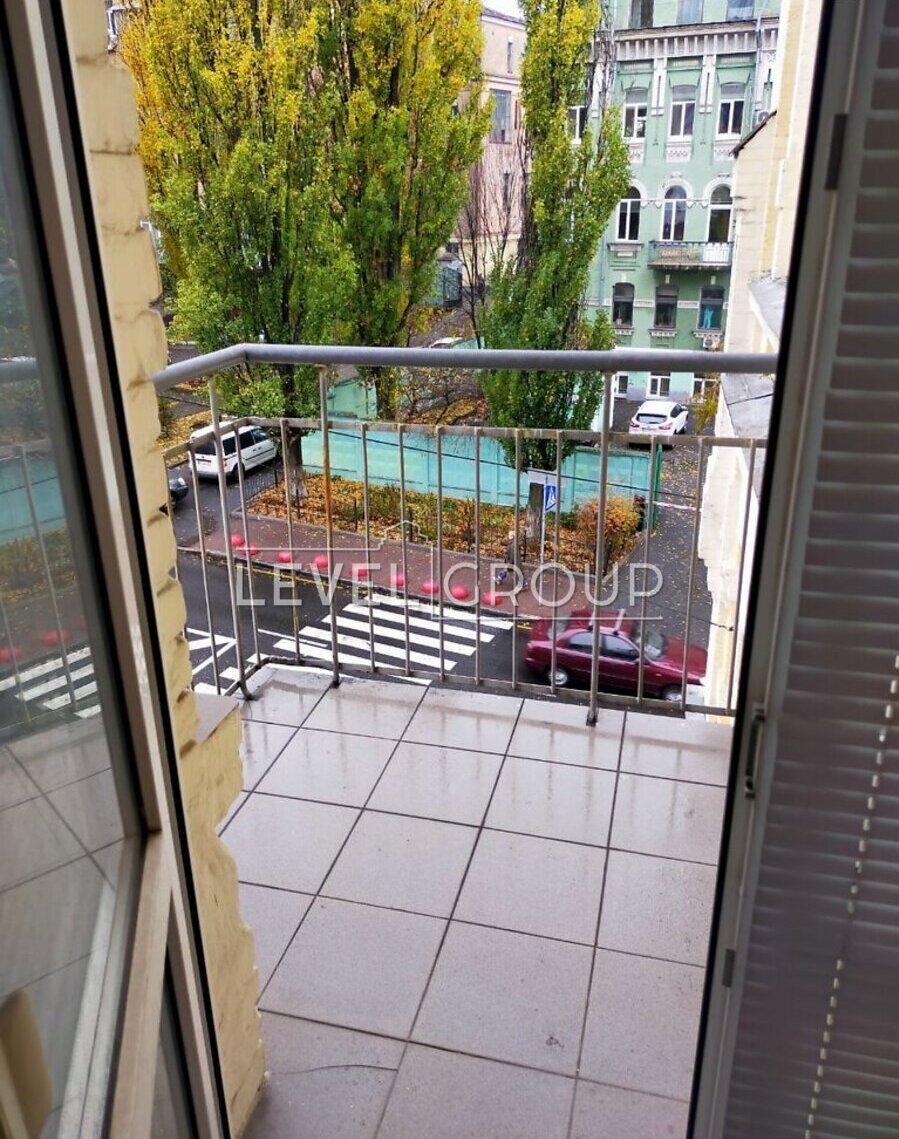 Cтрілецька, 7/6