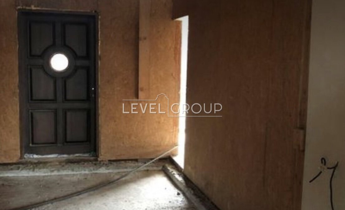 Нечуя-Левицького вул., 17