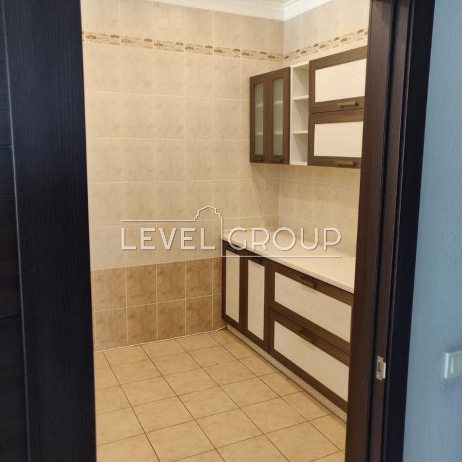 Кловський узвіз, 7