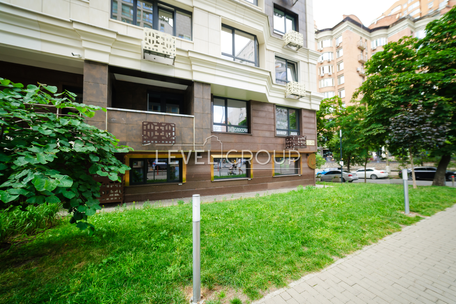 Златоустівська вул., 25