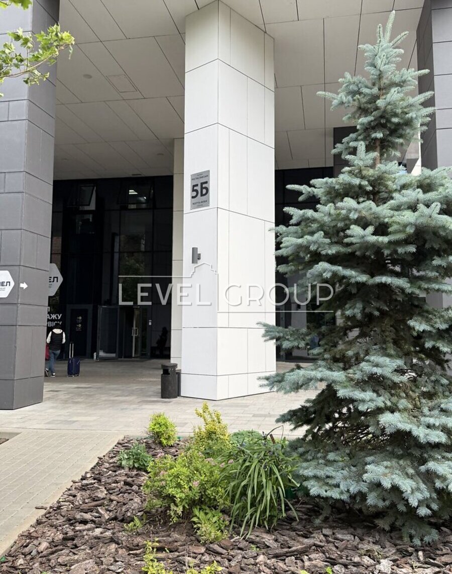 вул. Ростиславська, 5б