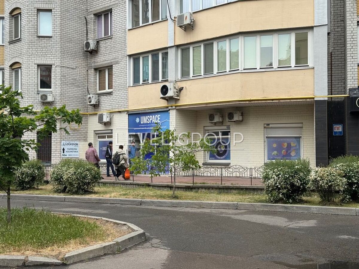 Княжий Затон вул., 4