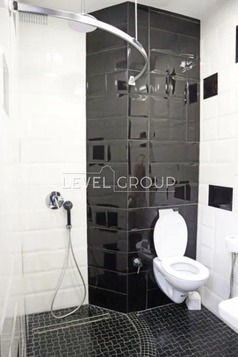 Antonovych St. (Gorky), 131