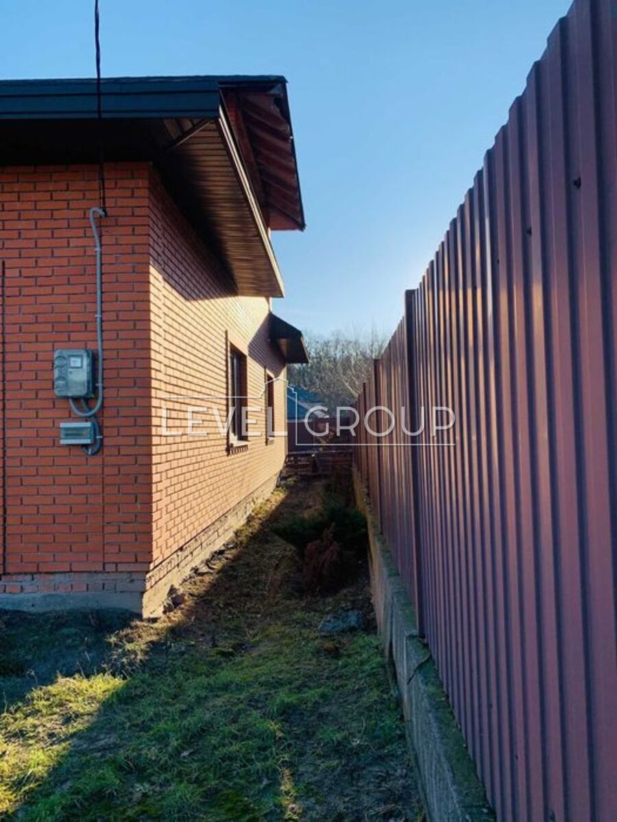 Boyarska St., 40