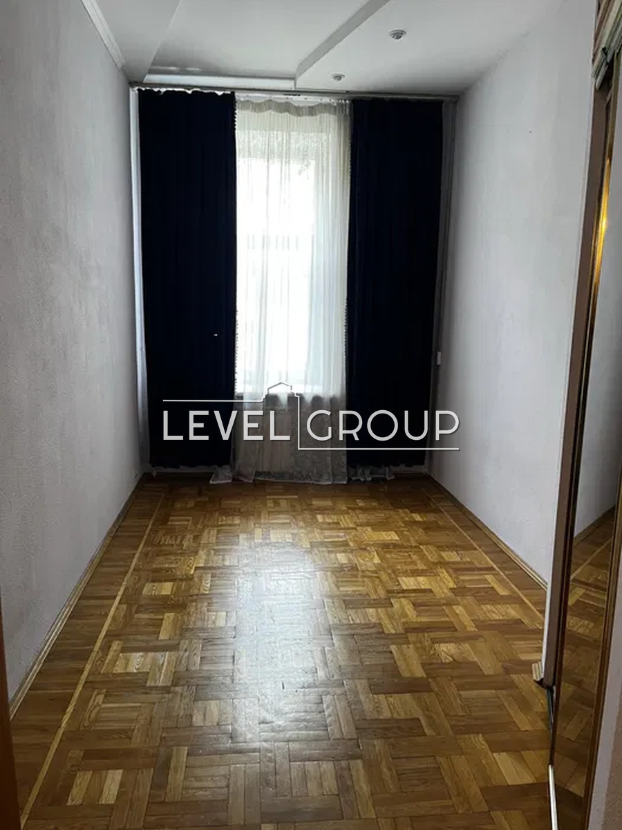 Olesya Honchara St., 90/92