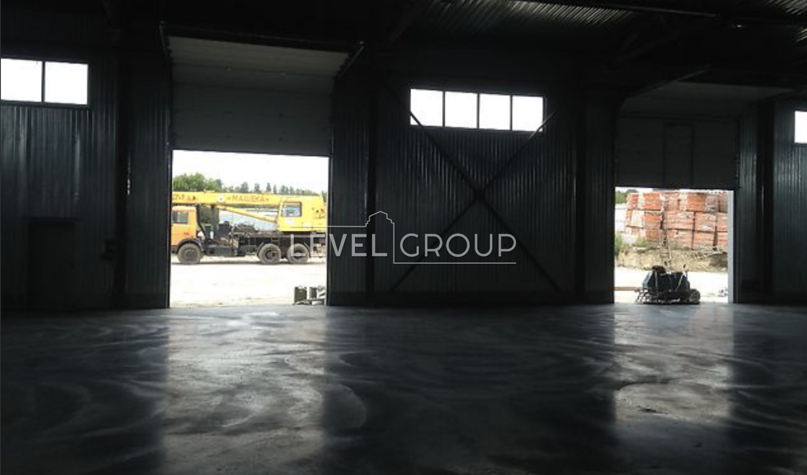 Кленовий узвіз, 1