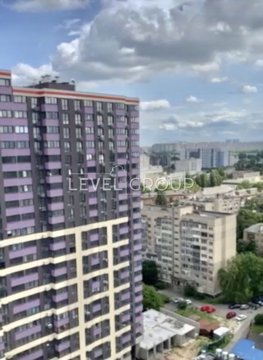Air Force Ave. (Povitroflotsky), 56