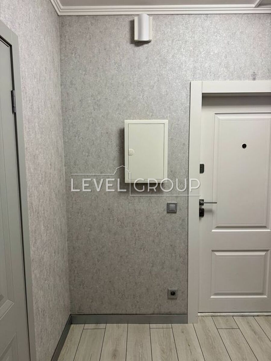 Бориса Гмирі вул., 16а