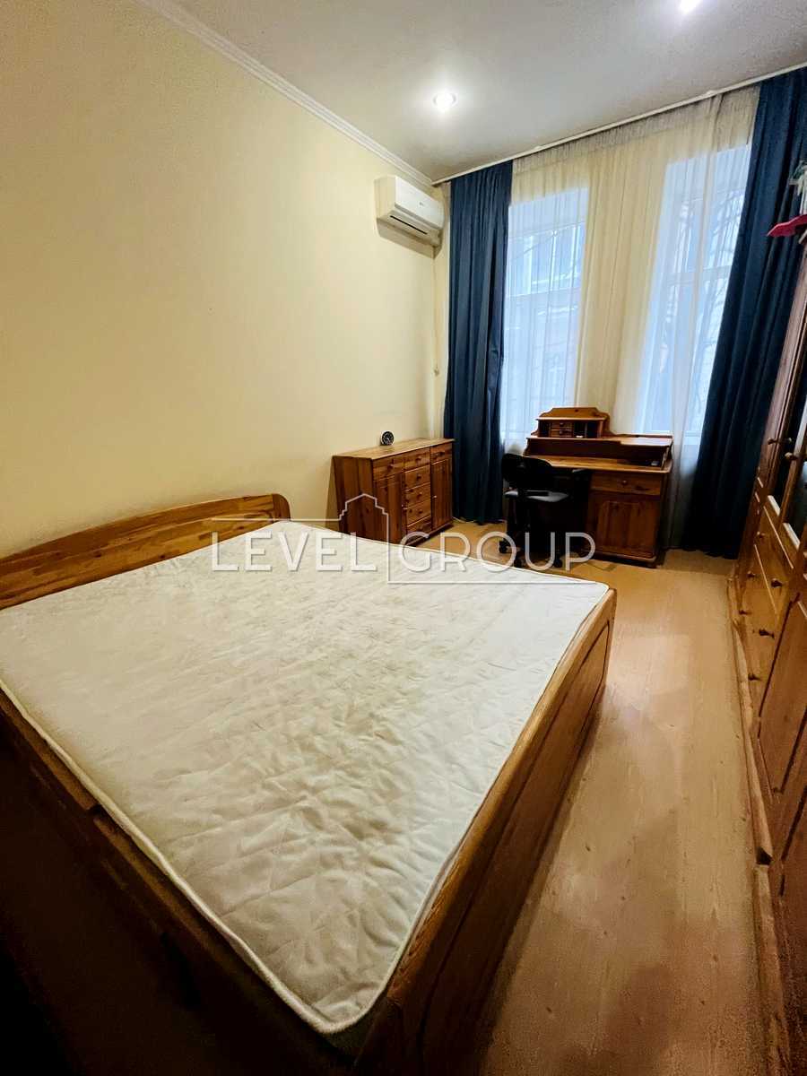 Євгена Чикаленка вул. (Пушкінська), 12в