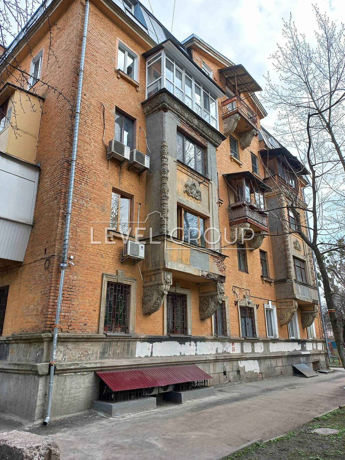 Вишгородська вул., 16А