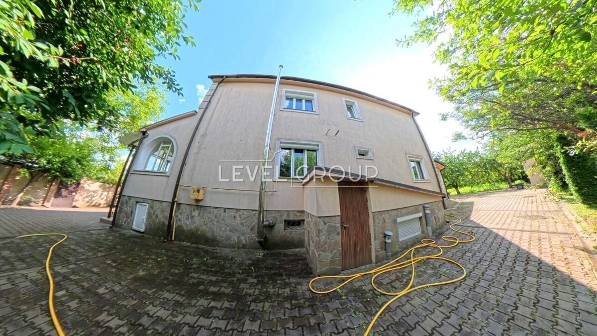 Shevchenko St., 32
