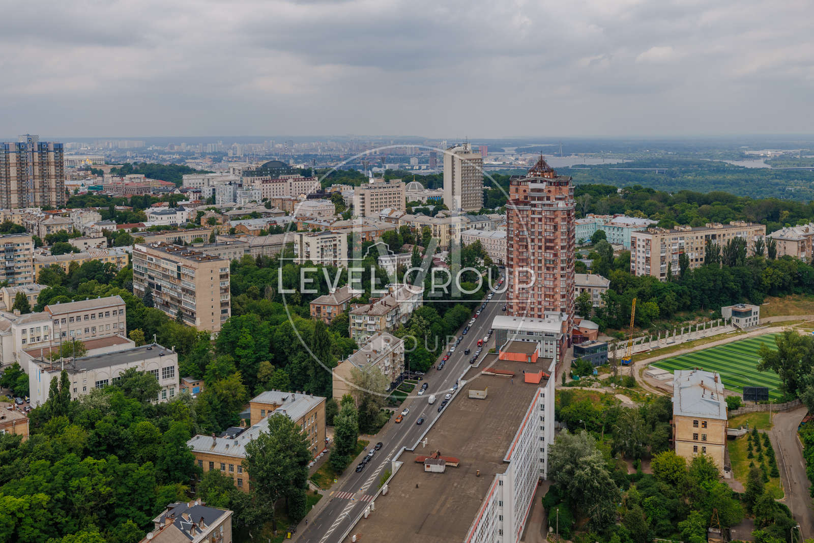 Кловський узвіз, 7