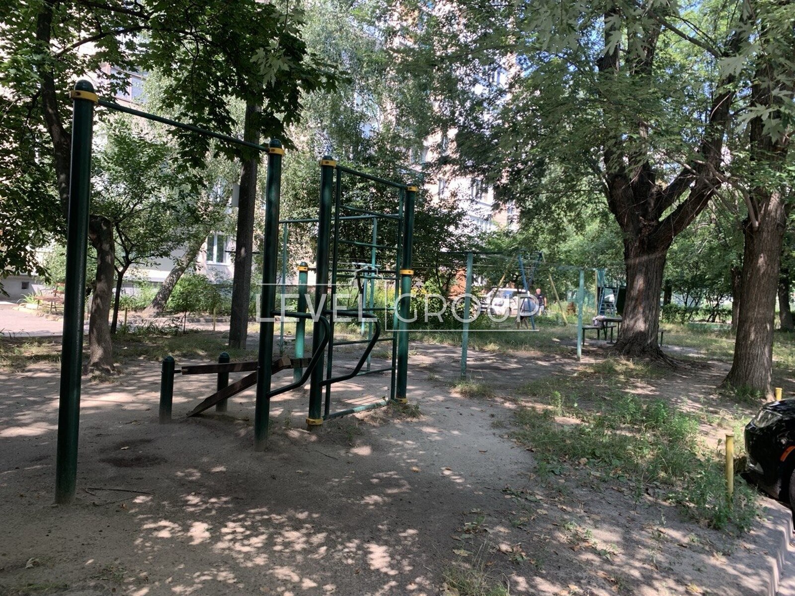 Київська, 1А