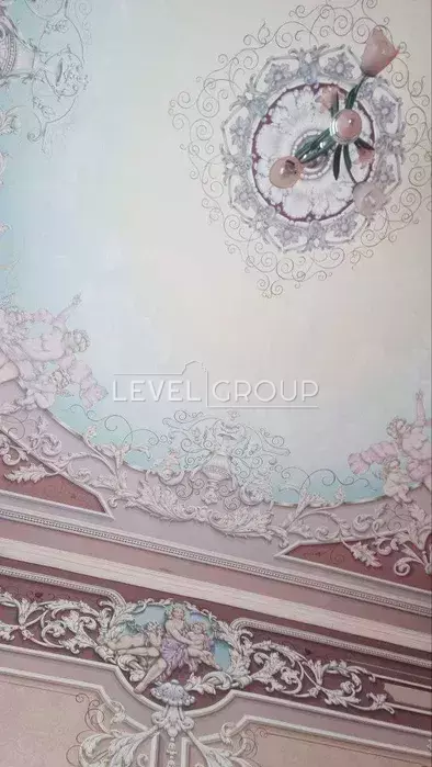 name_en