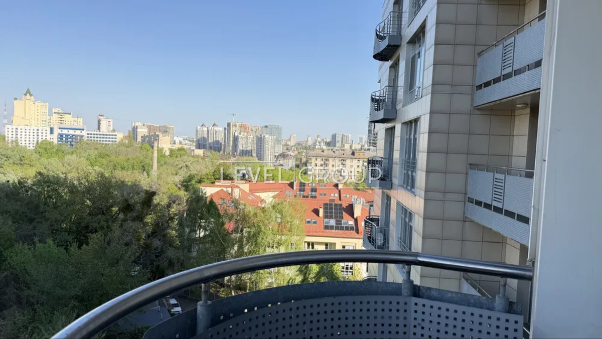 Yuriy Illenko St. (Melnykova), 18B
