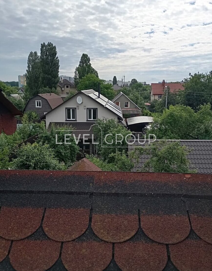 Berkovetska St.