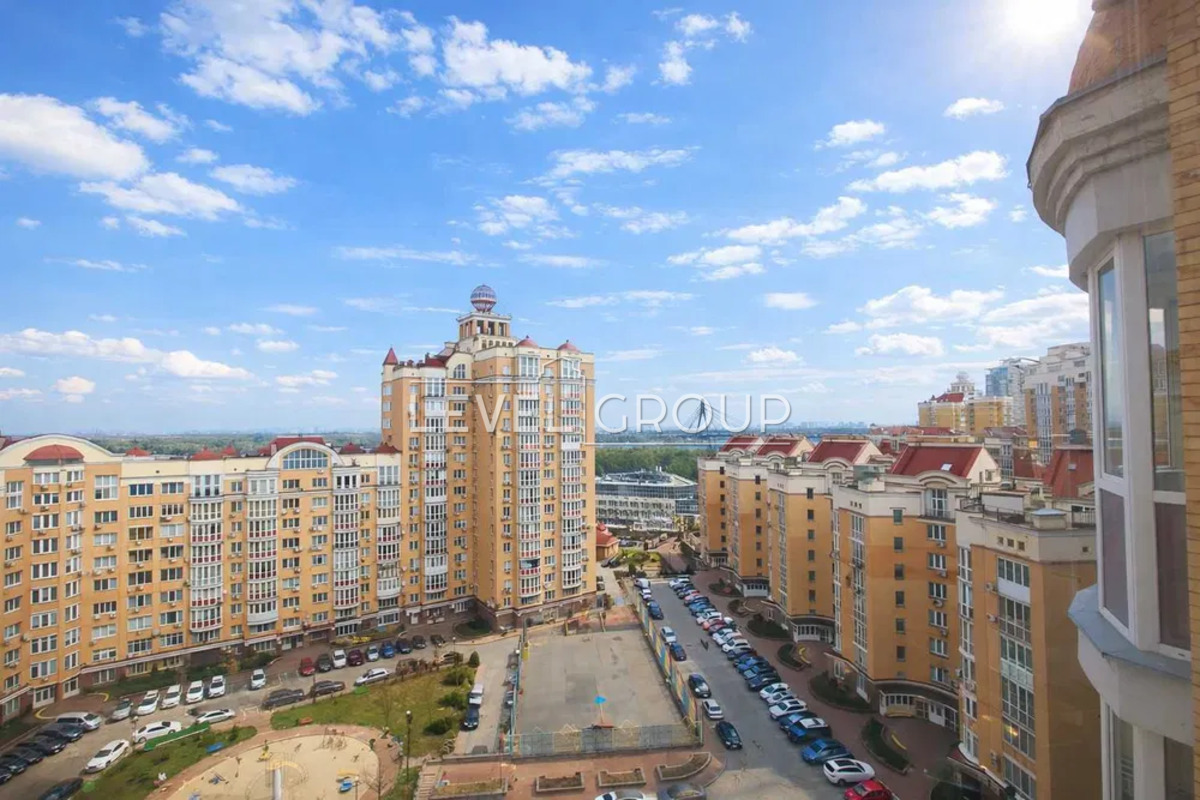 Володимира Івасюка просп. (Героїв Сталінграда), 6