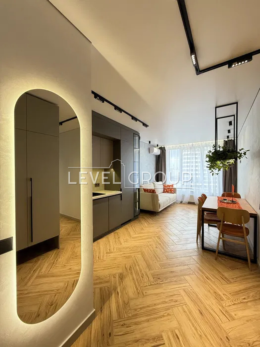 Oleksandra Olesia St., 27A