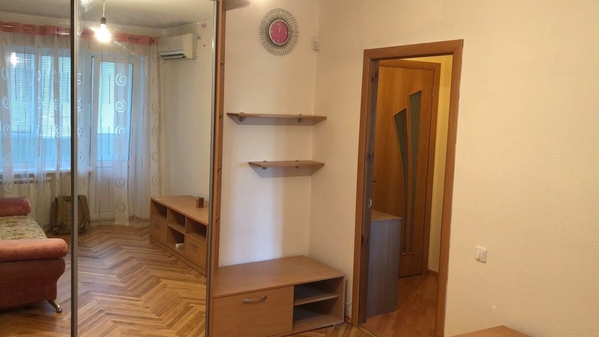 2, Serhiy Husovsky St