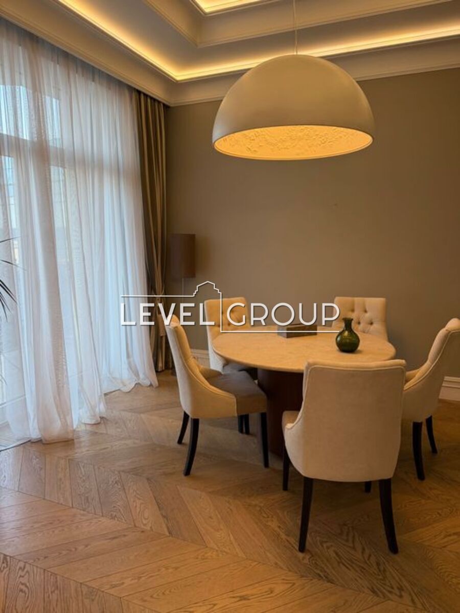 Новоселицька вул., 10