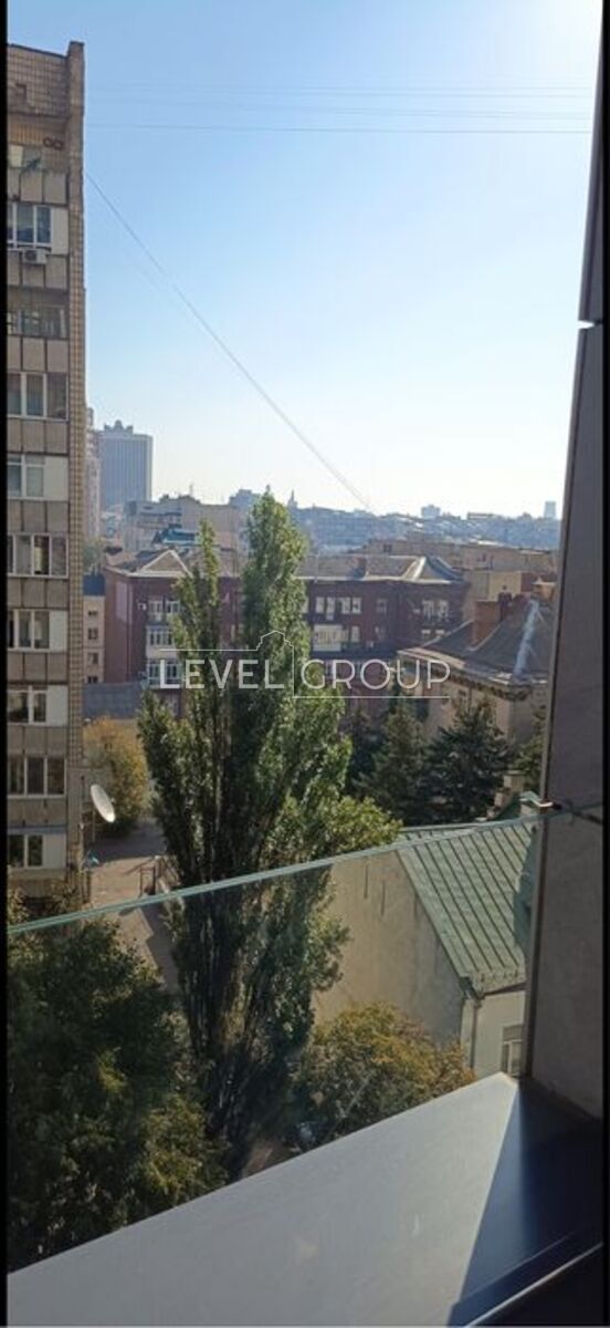 Січових Стрільців вул. (Артема), 44а