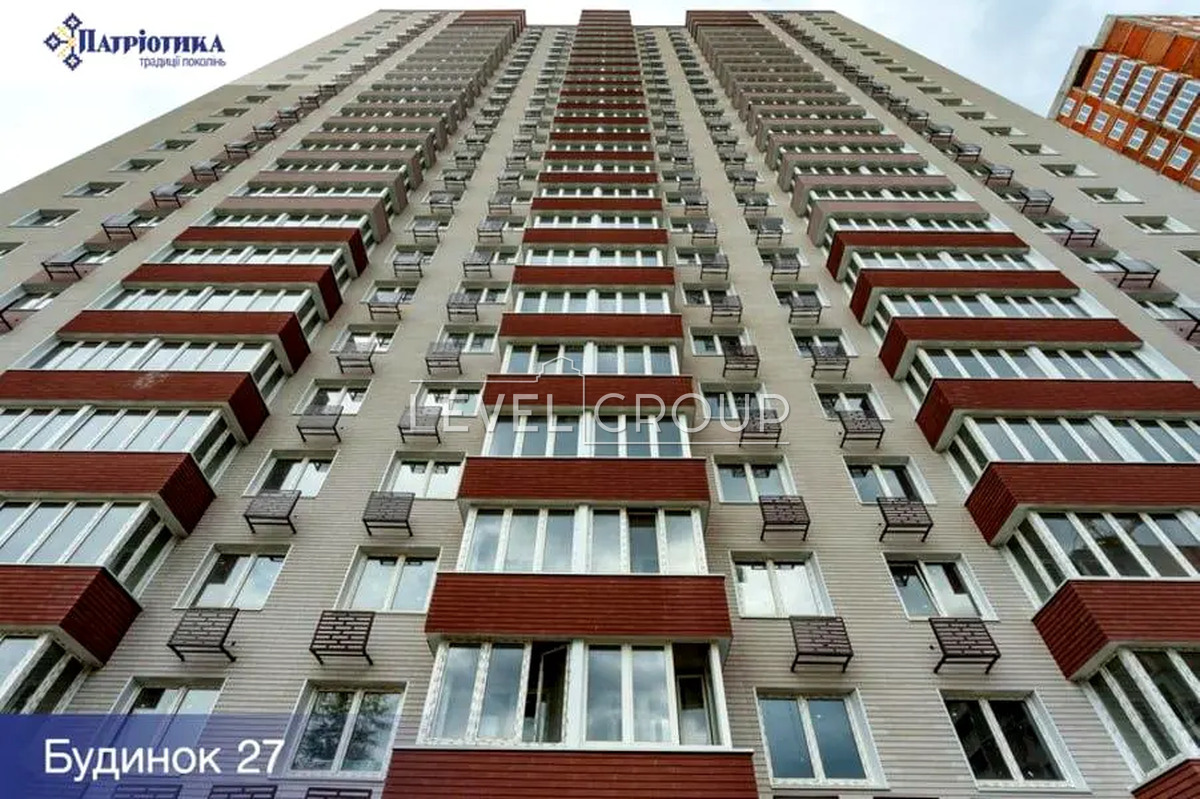 Софії Русової вул., б.27