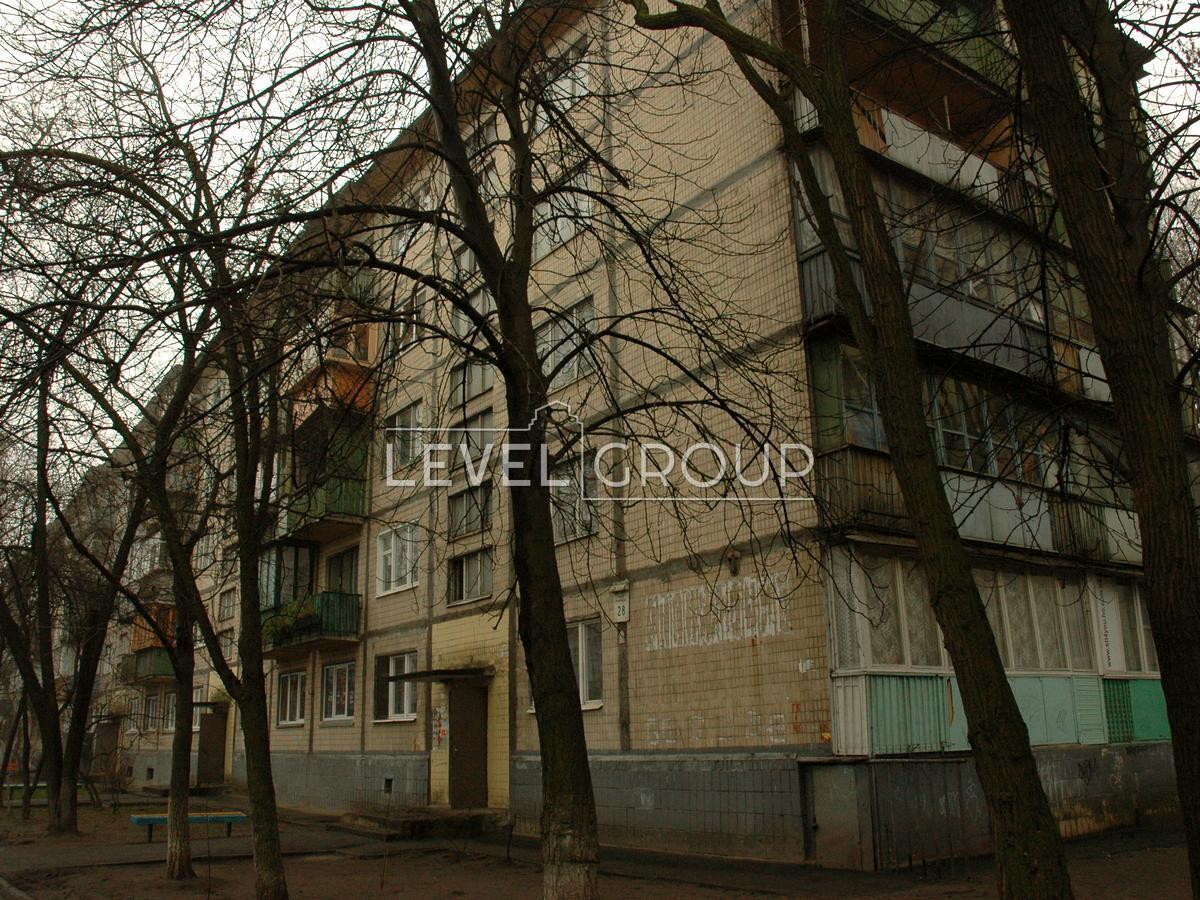 Соломянська вул., 28