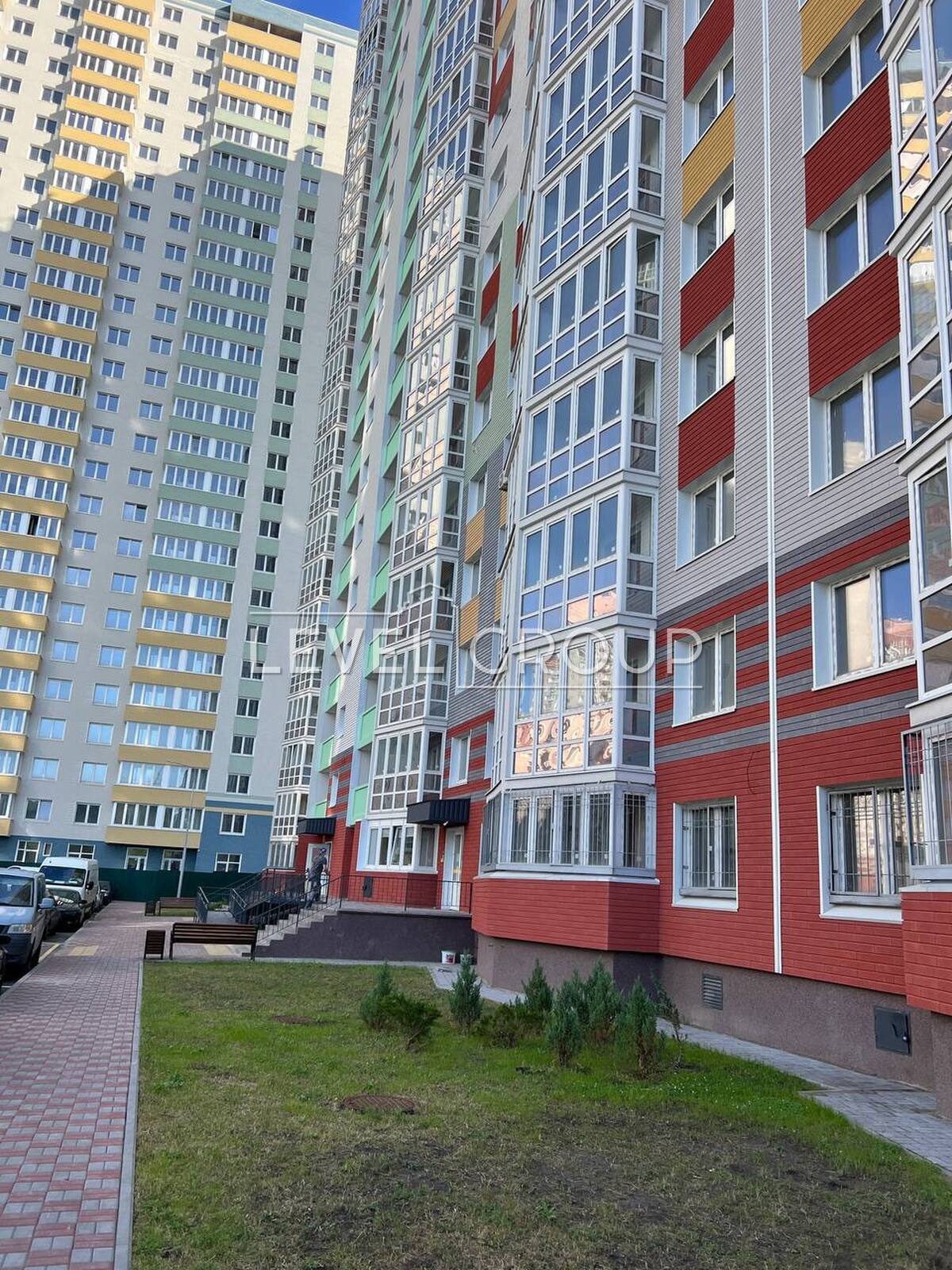 Бориса Гмирі вул., 22б