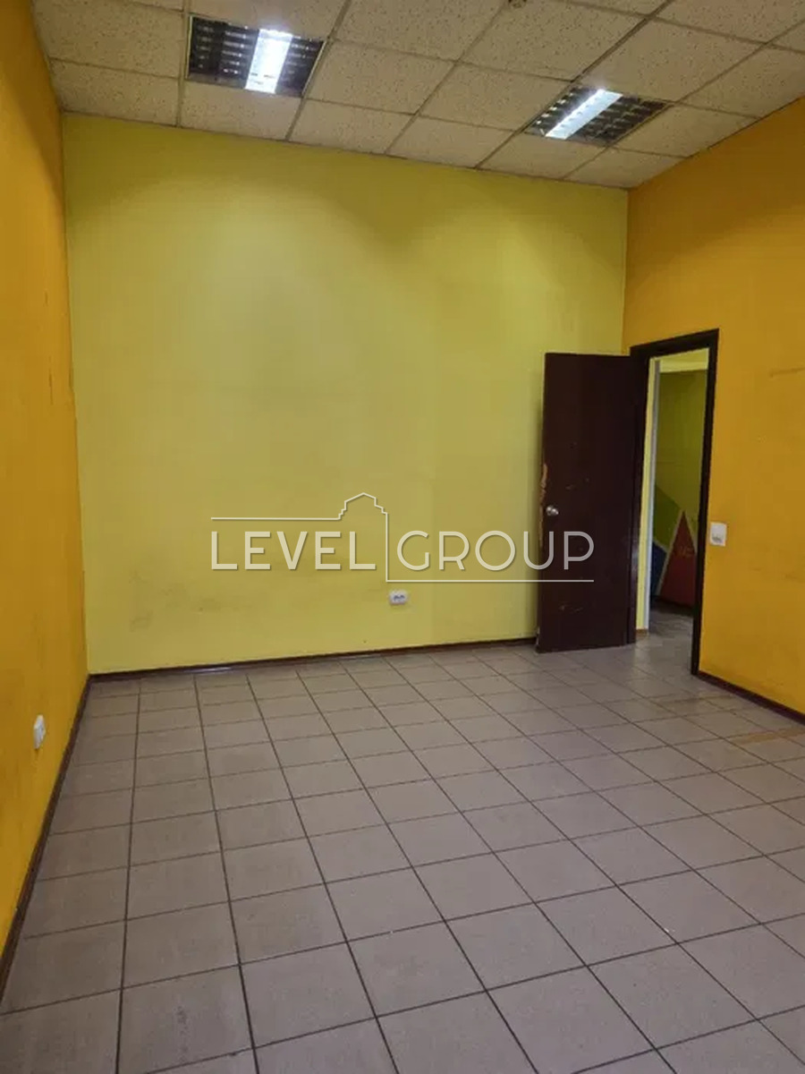 Олени Теліги вул., 55