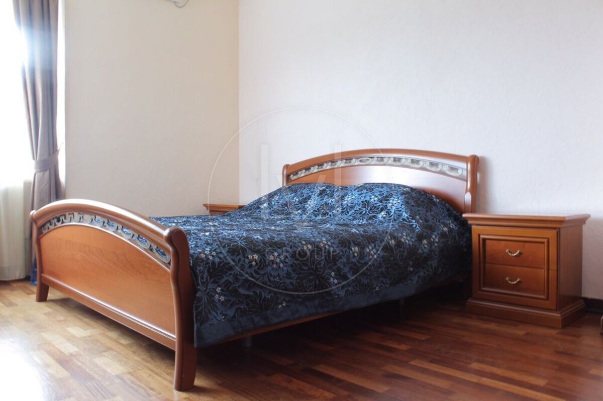 Klovsky Uzviz, 5