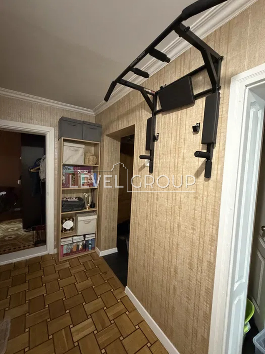 Рональда Рейгана вул. (Теодора Драйзера), 38