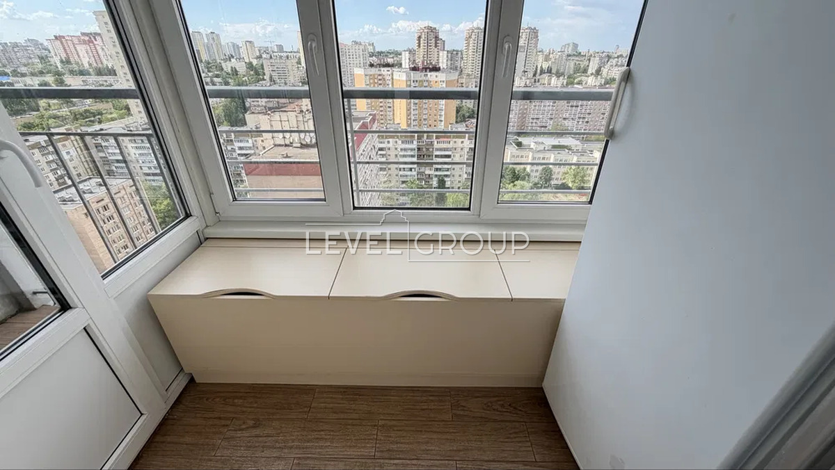 Миколи Голего вул. (Лебедєва-Кумача), 7в
