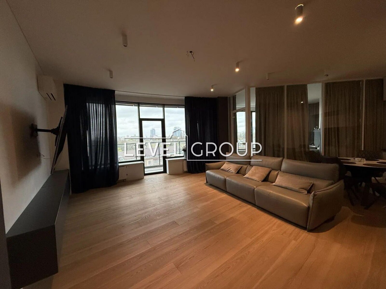 Yevhen Konovalets St. (Shchorsa), 26A