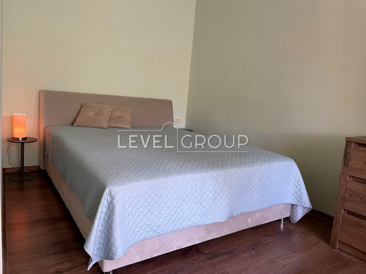 Гарматна вул., 21