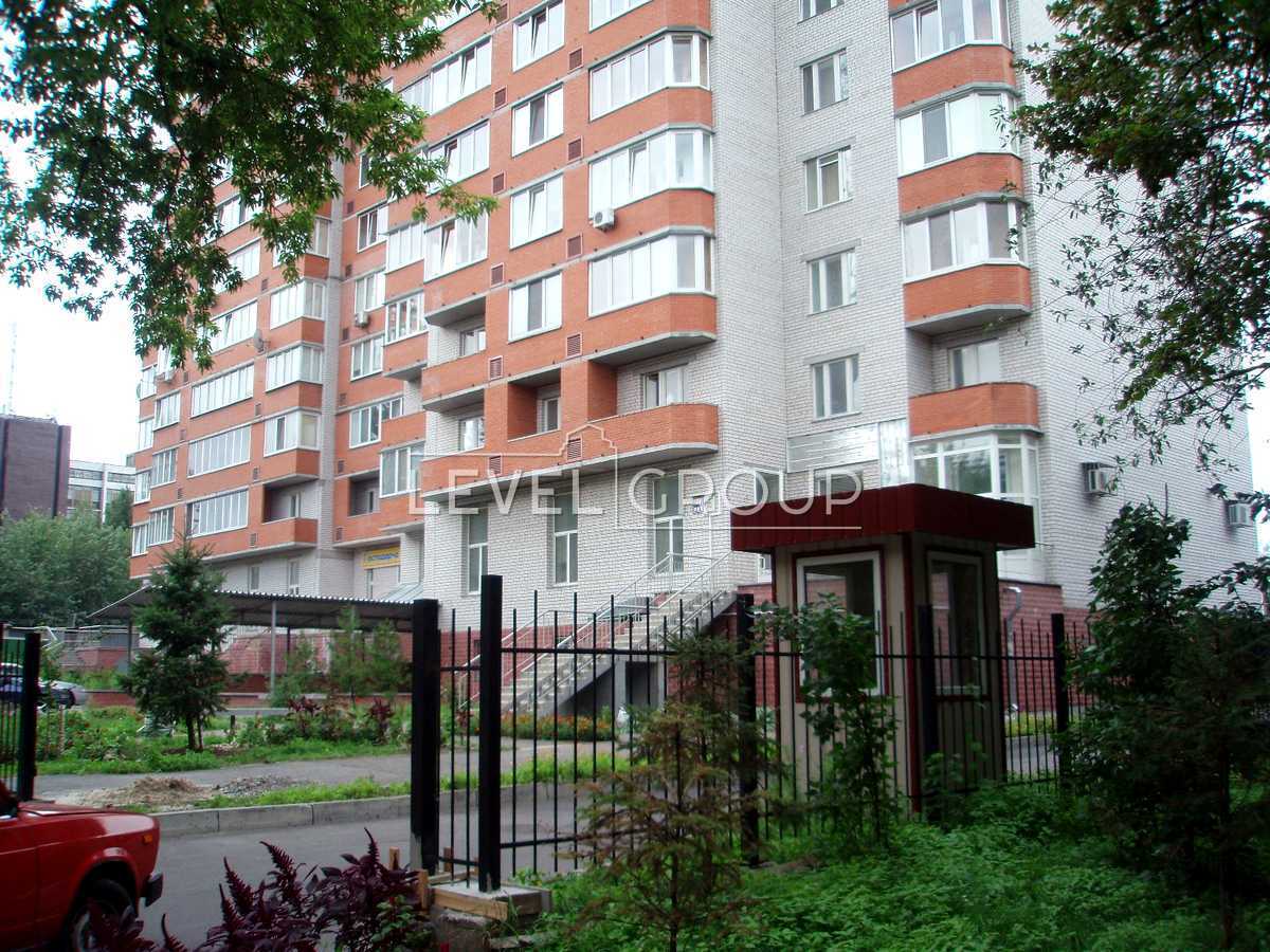 Волинська вул., 10