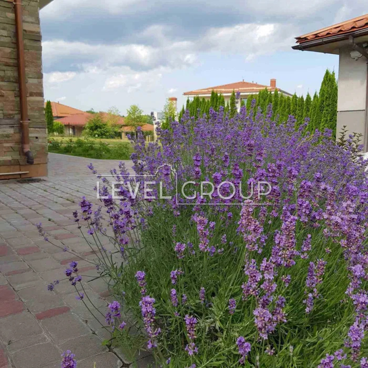 Італійська, 14