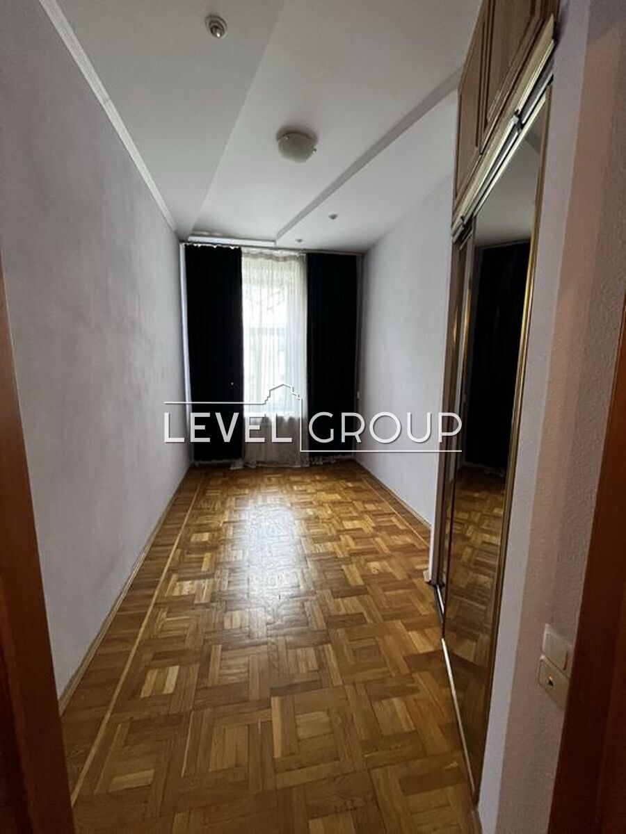 Olesya Honchara St., 90/92