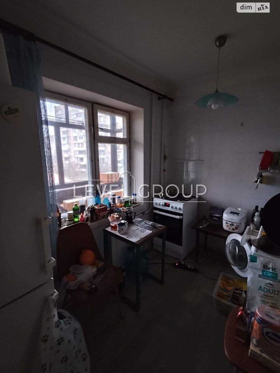 Оболонський просп., 7б