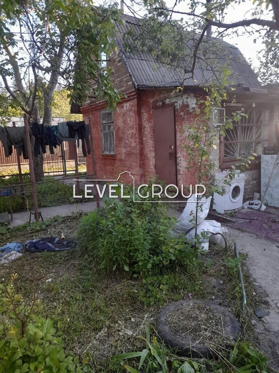 Синьоозерна вул., 18