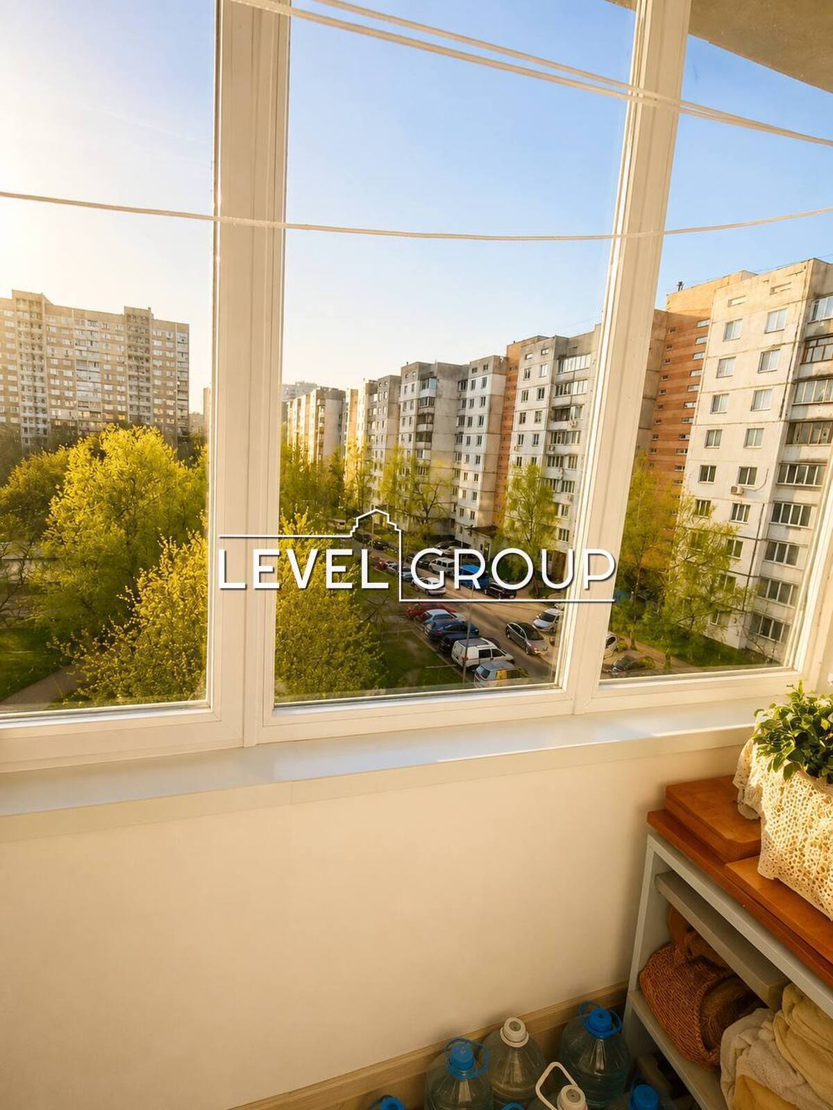 Европейського Союзу просп. (Правди), 64б