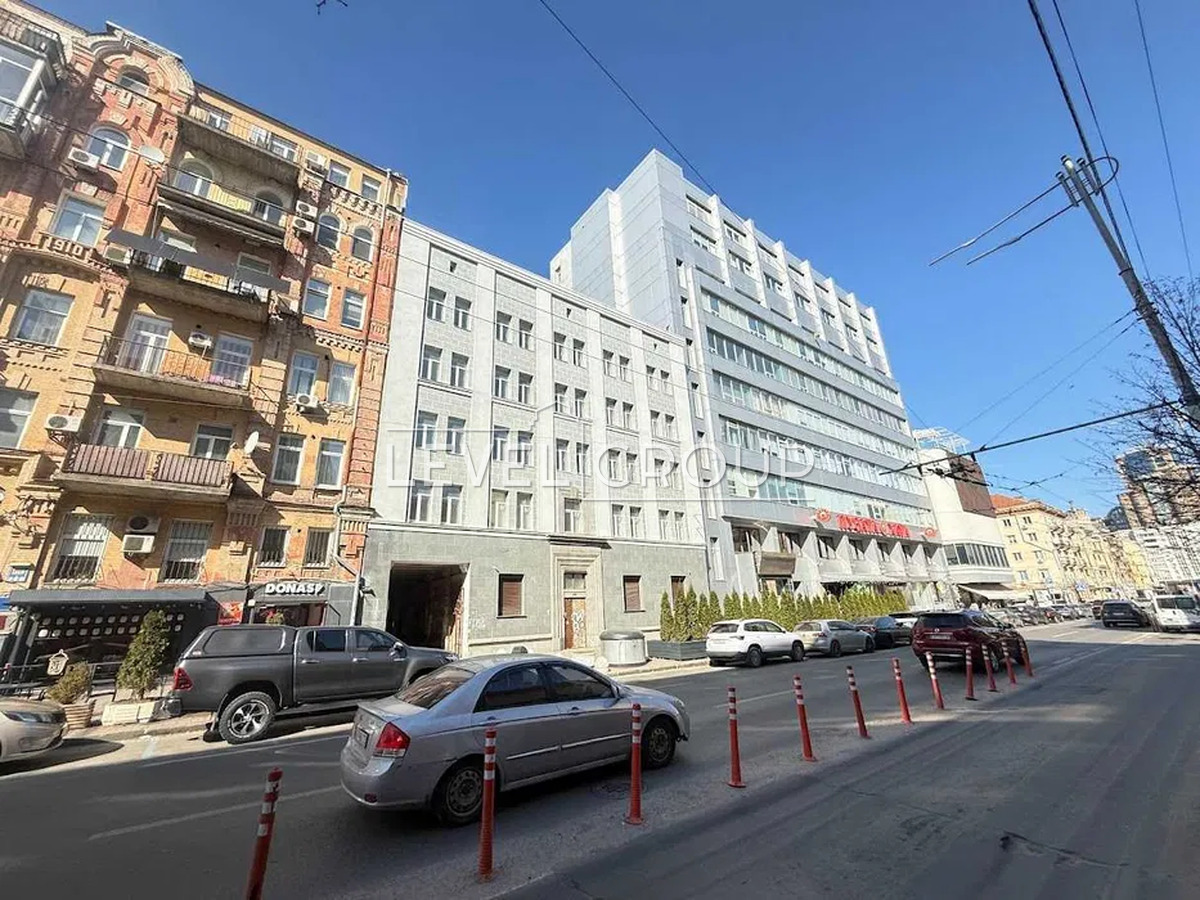 Шота Руставелі вул., 18