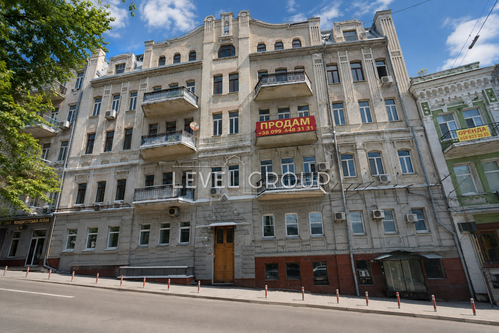 Михайлівська вул., 18