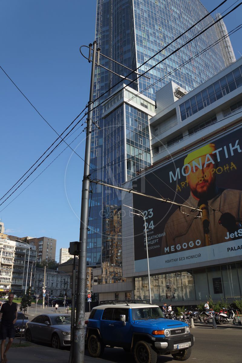 Esplanadna St., 2
