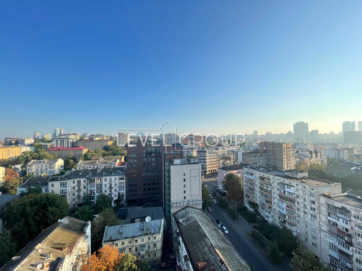 Володимирська вул., 86а