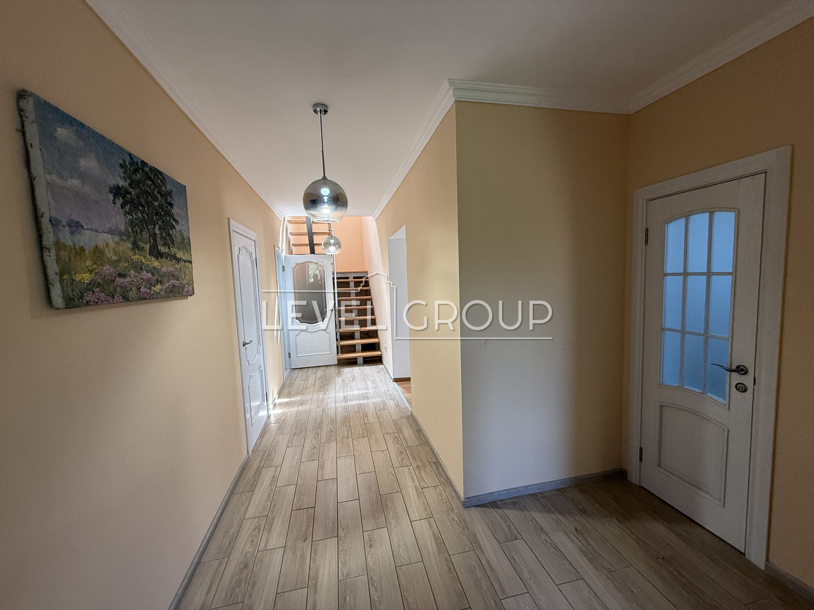 Миколаївська, 37