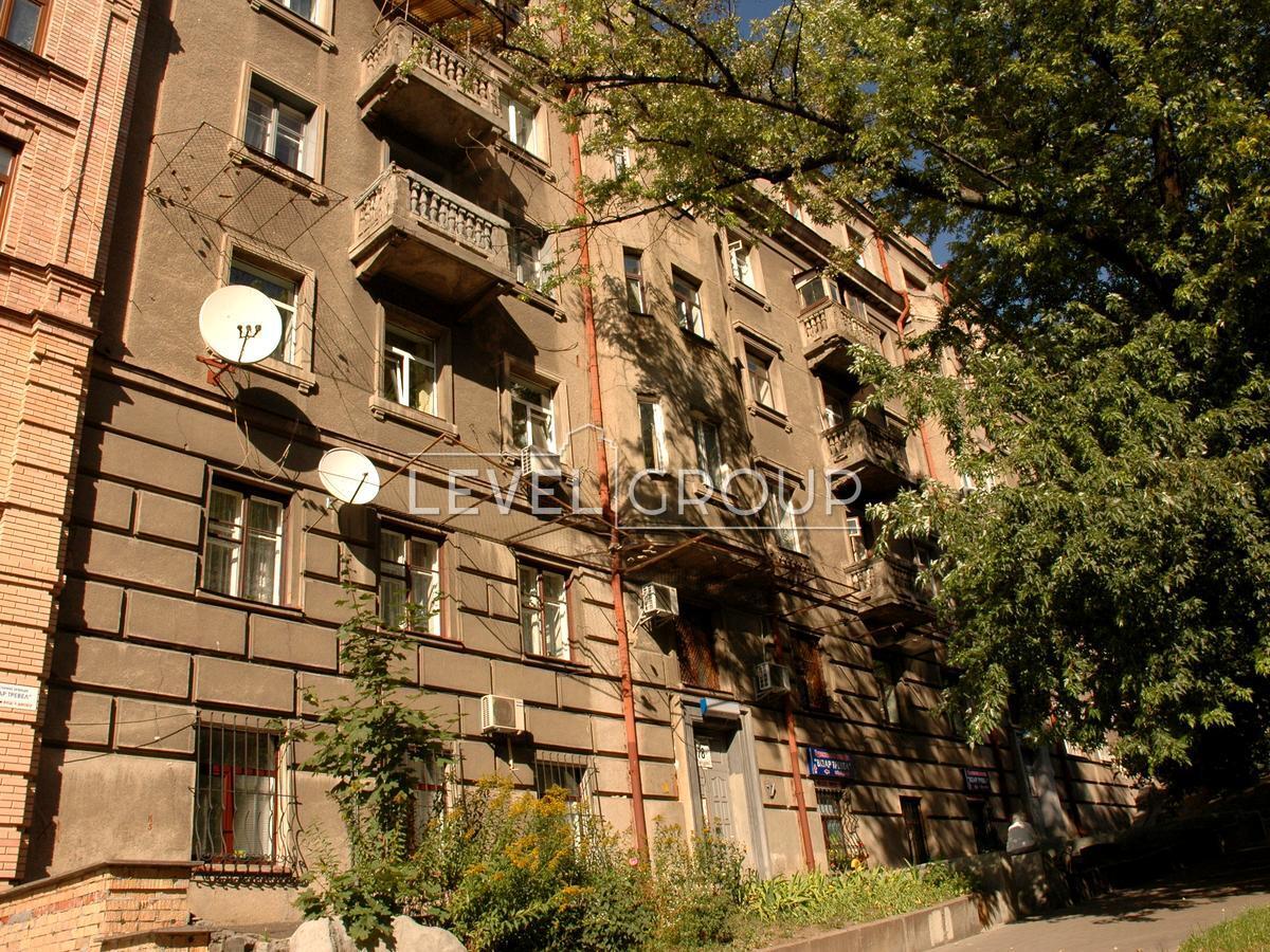 Богдана Хмельницького вул., 78