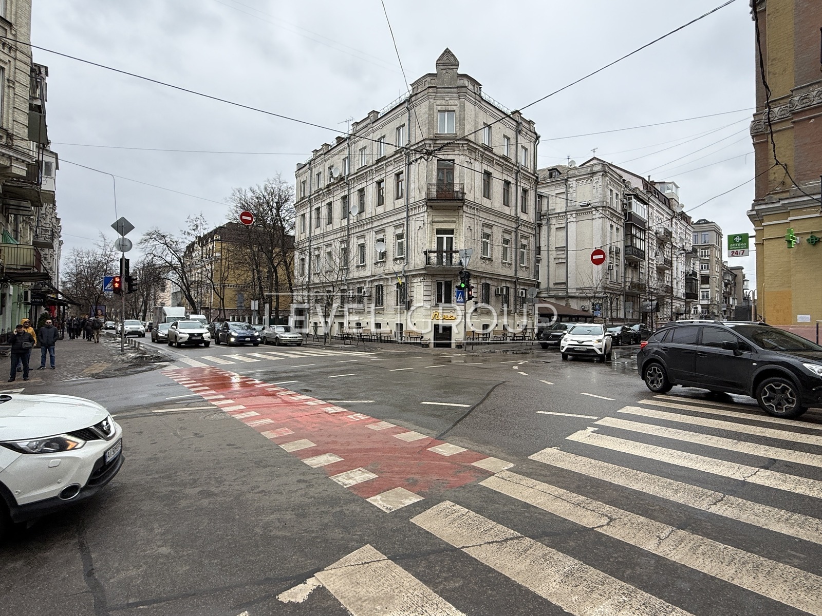 Ярославів Вал вул., 30/18