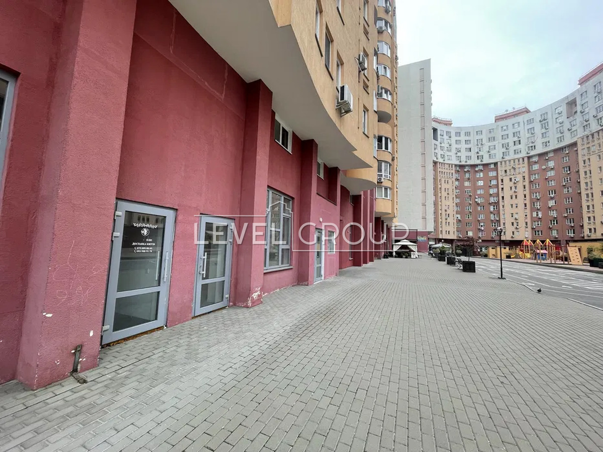 Федора Ернста вул., 16