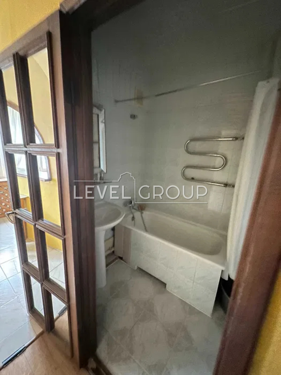 Оболонський просп., 14в